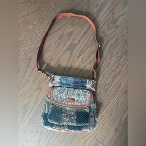 Sakroots Artist Circle Flap Crossbody Bag Adjustable Strap 10”X 10” patch blue